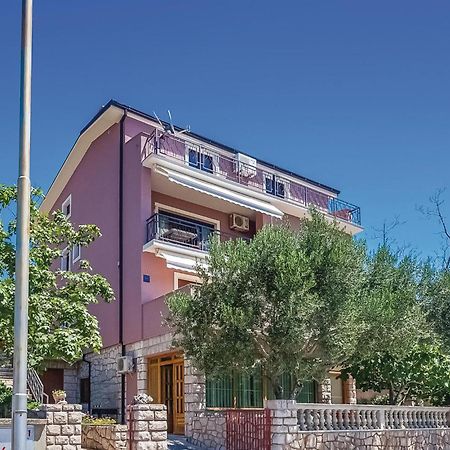 Cozy Apartment In Novi Vinodolski With Kitchen Екстер'єр фото