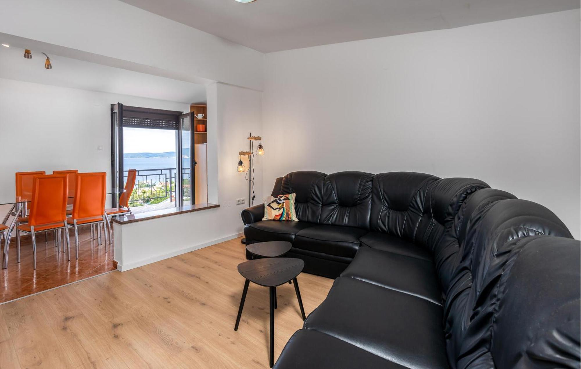Cozy Apartment In Novi Vinodolski With Kitchen Екстер'єр фото