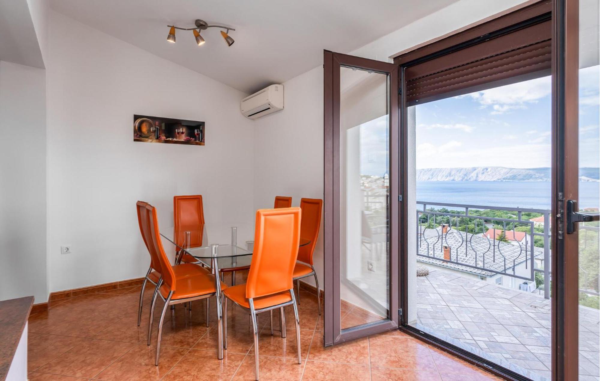 Cozy Apartment In Novi Vinodolski With Kitchen Екстер'єр фото